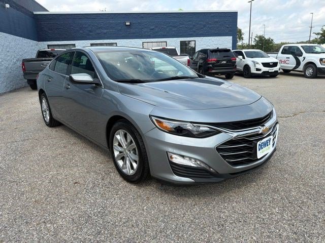 Used 2024 Sterling Gray Metallic Chevrolet LT image 7