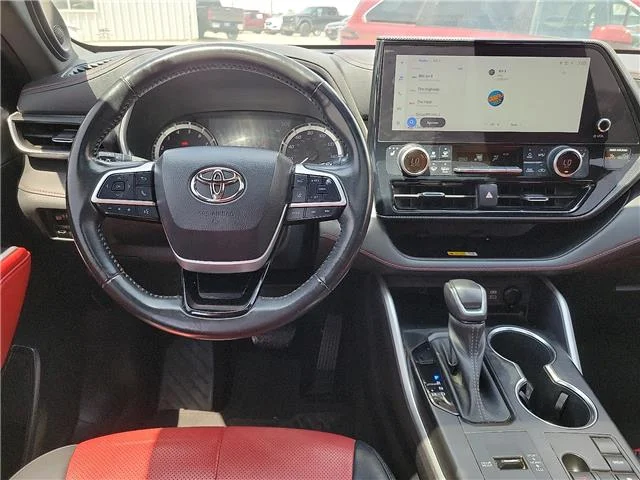 Used 2023 Wind Chill Pearl Toyota XSE Front-Wheel Drive image 8