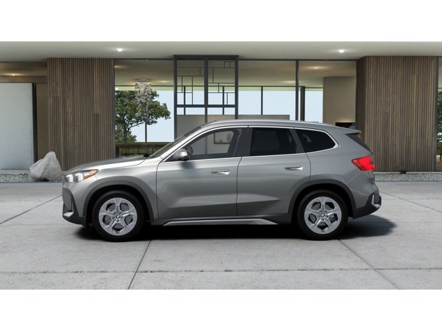 New 2027 Space Silver Metallic BMW  image 4