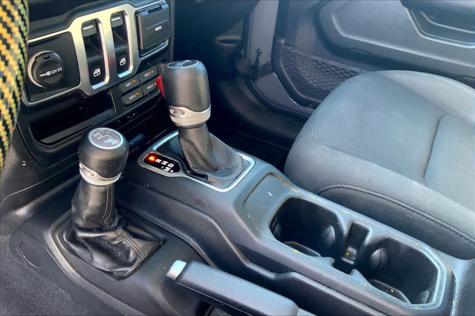 Used 2019 Sting-Gray Clearcoat Jeep Sport S image 14