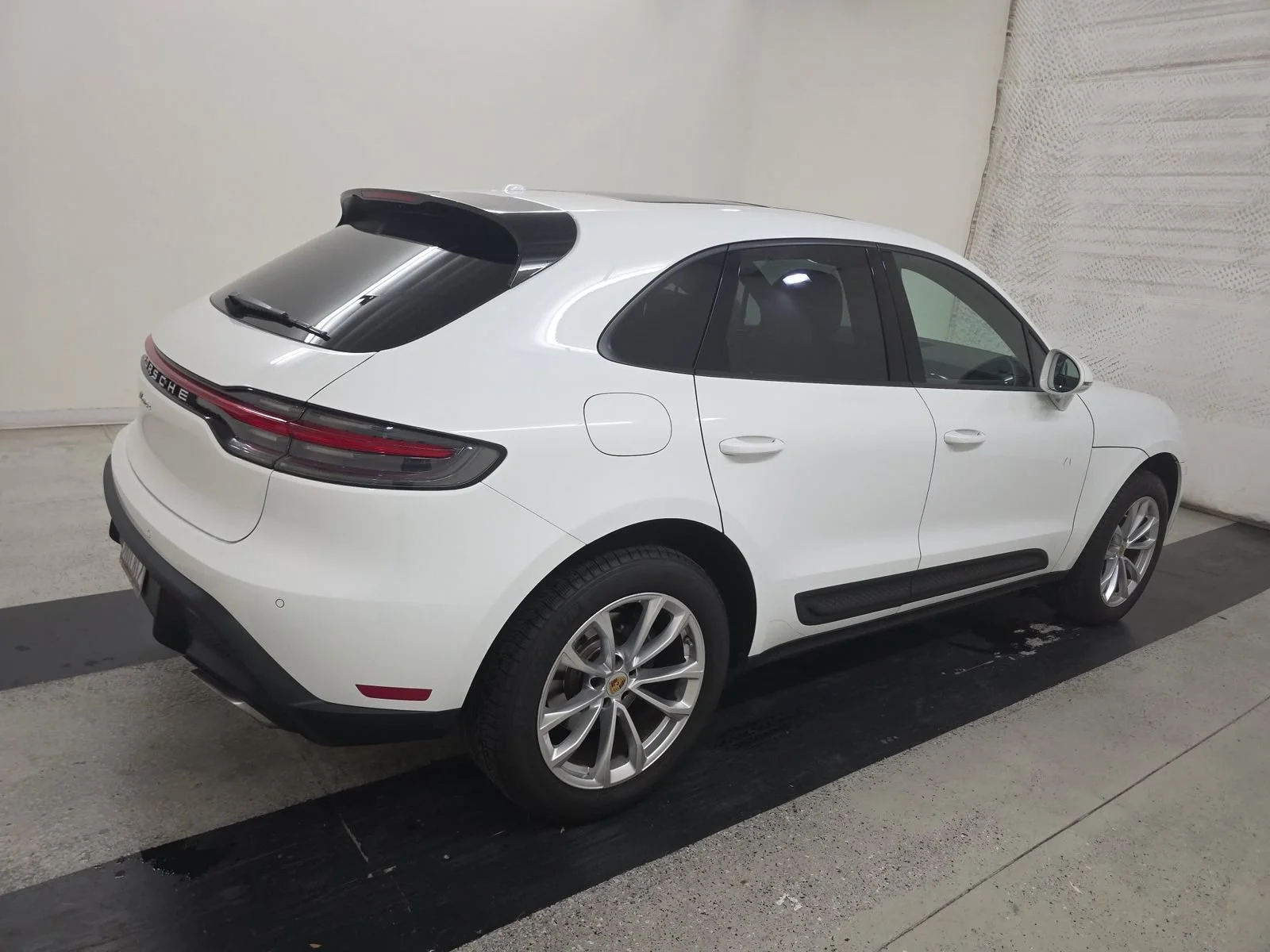 Used 2024 White Porsche  image 2
