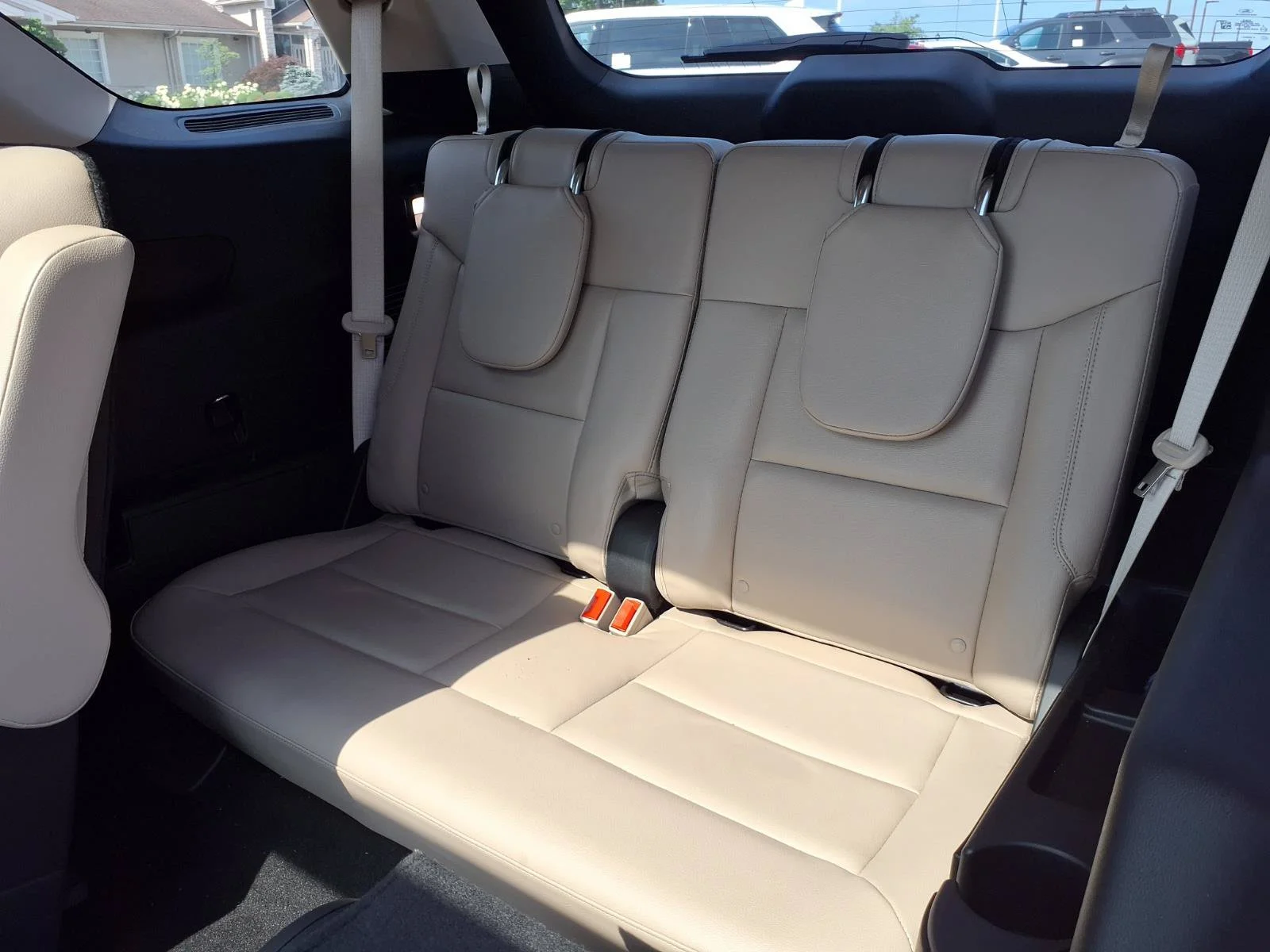 Used 2020 Silver Metallic Ford Limited image 26