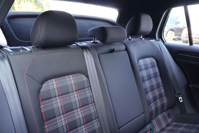 Used 2016 Black Volkswagen S image 16