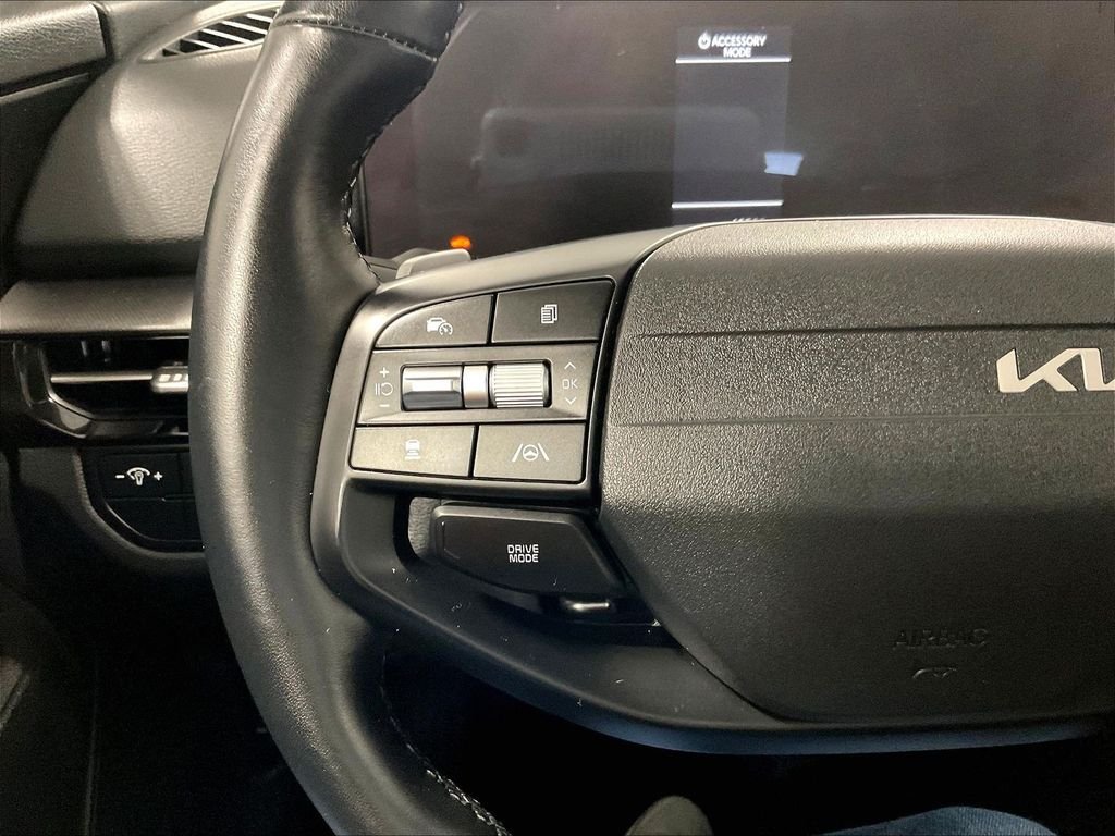 Used 2026 Black Kia LX image 22
