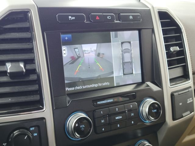 Used 2020 White Ford Lariat image 18