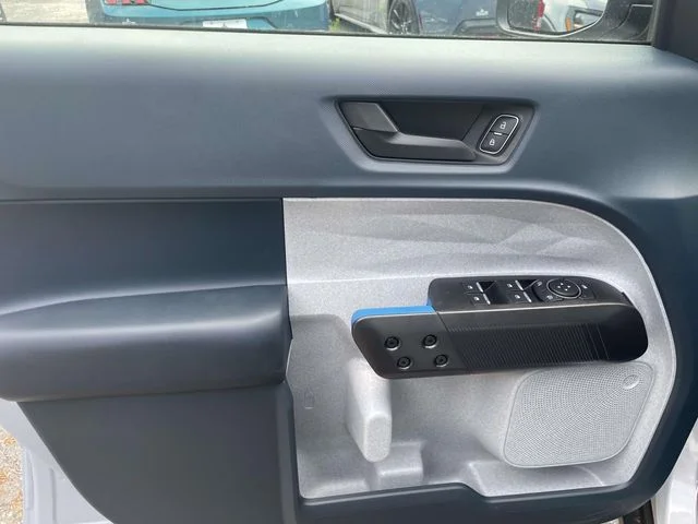 New 2026 Space White Metallic Ford XLT image 13