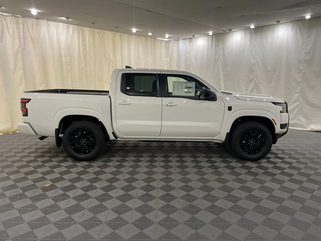 New 2026 Glacier White Nissan SV image 4