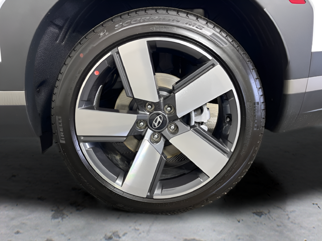 2026 Hyundai Santa Fe Limited - Photo 16