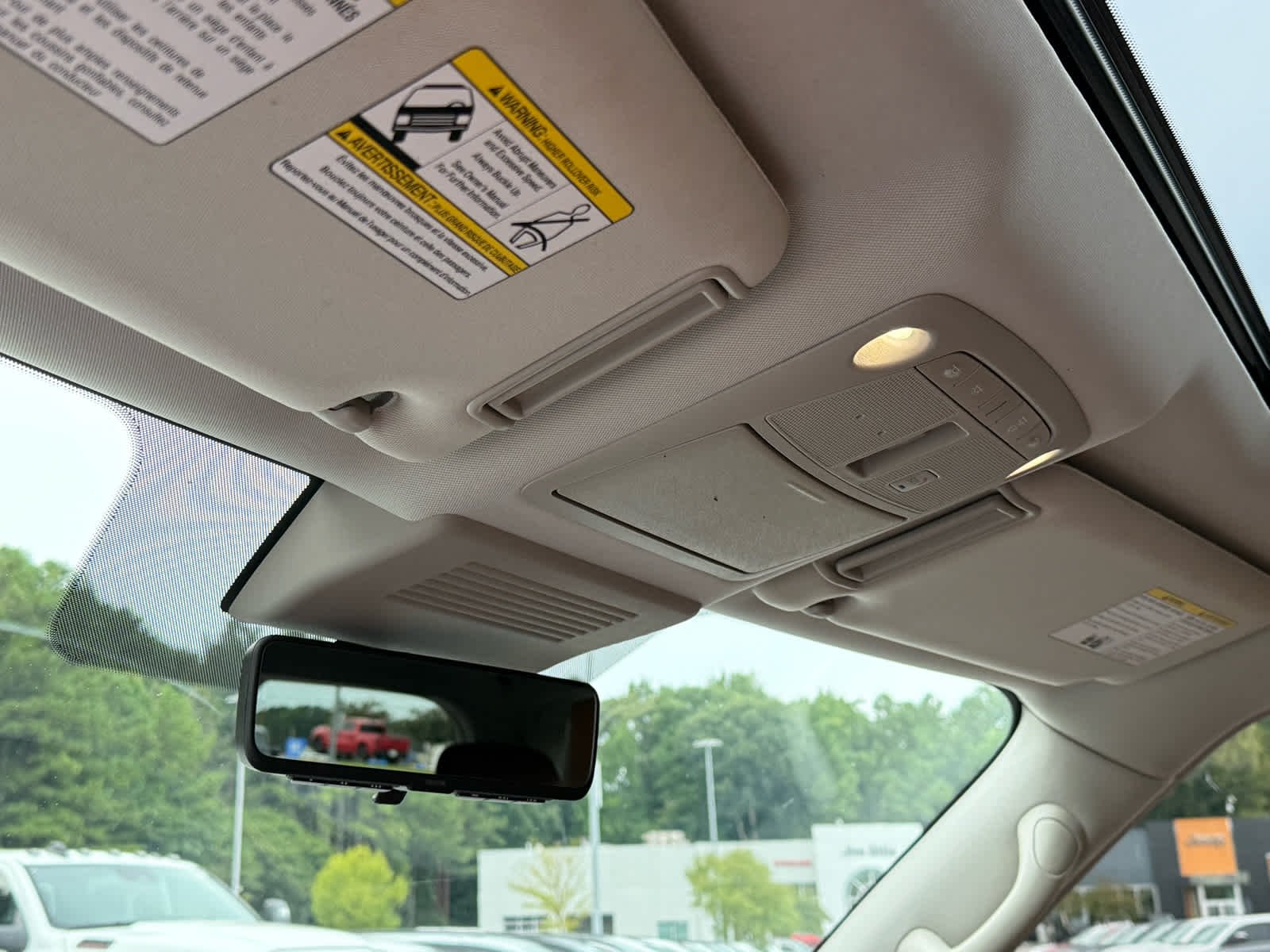 Used 2019 Moonstone White INFINITI LUXE image 25