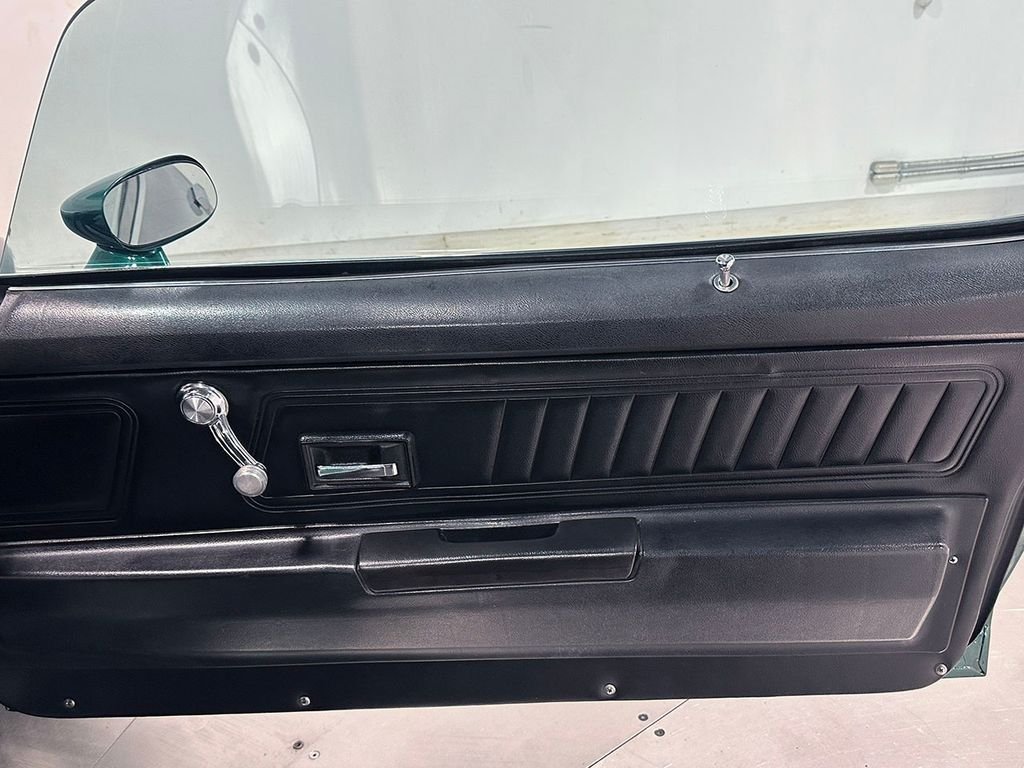 Used 1970  Chevrolet  image 46
