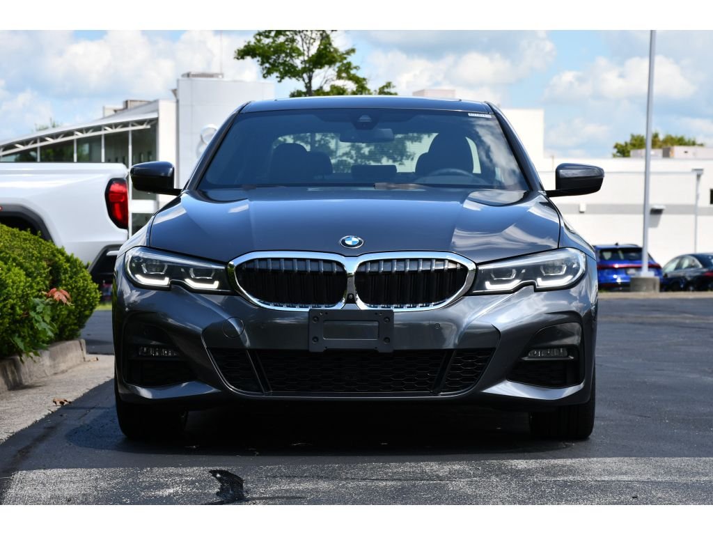 Used 2021 Mineral Gray Metallic BMW 330i xDrive image 9