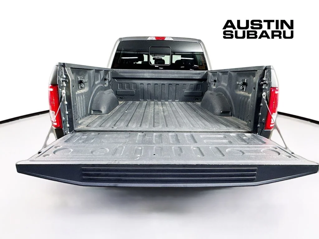 Used 2015 Gray Ford XLT image 29