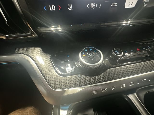 New 2027 Dark Matter Gray Metallic Ford MAX Platinum image 27