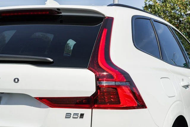 New 2026 Crystal White Volvo Plus image 6