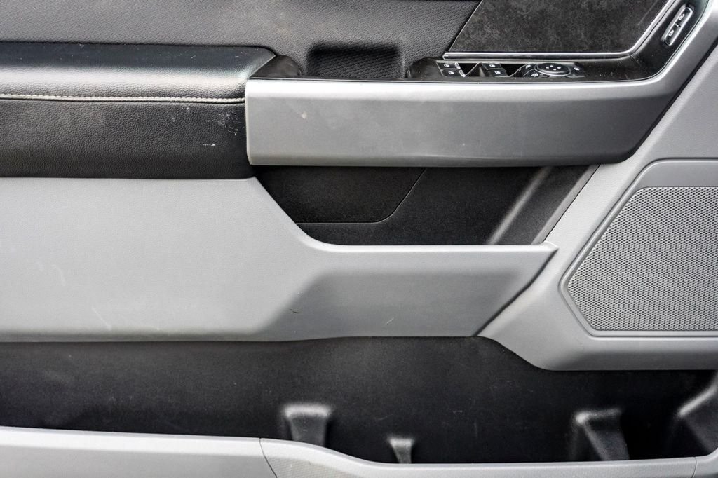 Used 2024 Silver Ford XLT image 10