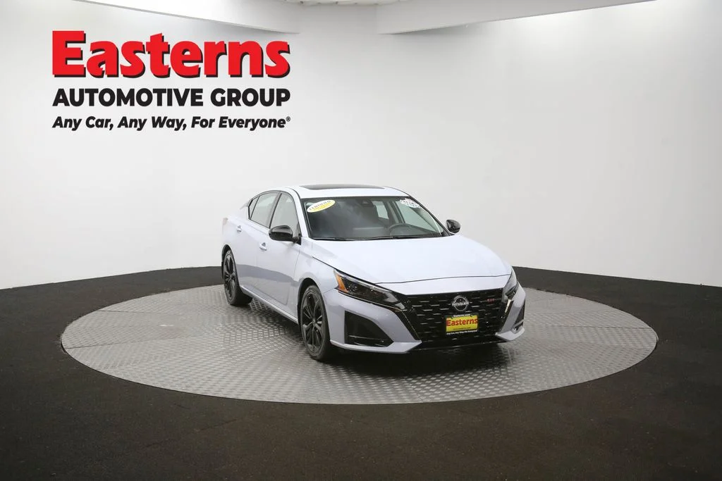 Used 2023 Gray Nissan 2.5 SR image 50