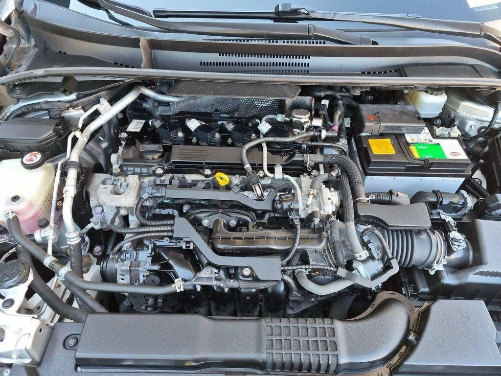 Used 2020 Silver Toyota SE image 25