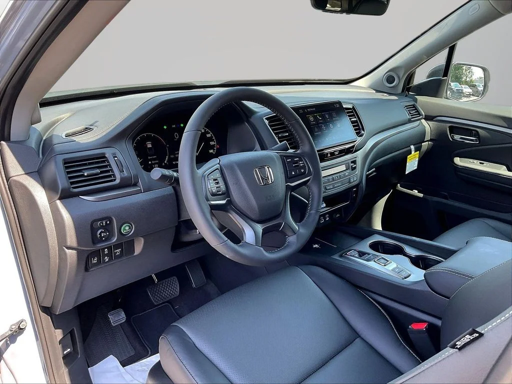New 2026 Sonic Gray Pearl Honda RTL image 18