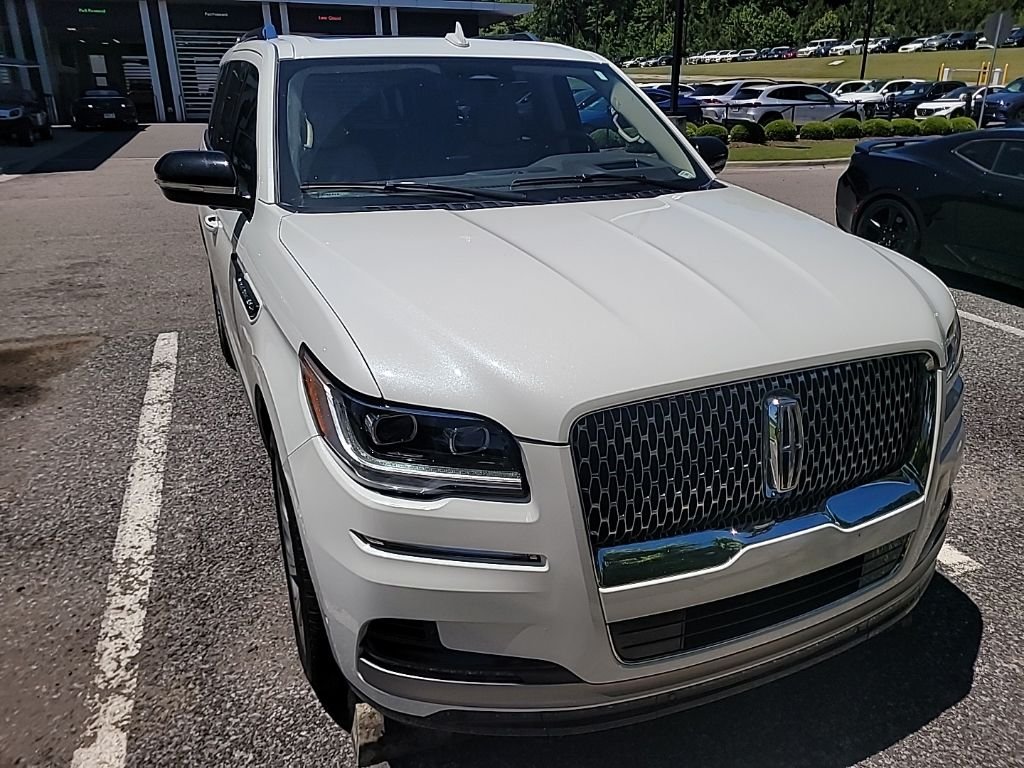 2024 Lincoln Navigator Reserve 4WD's photo