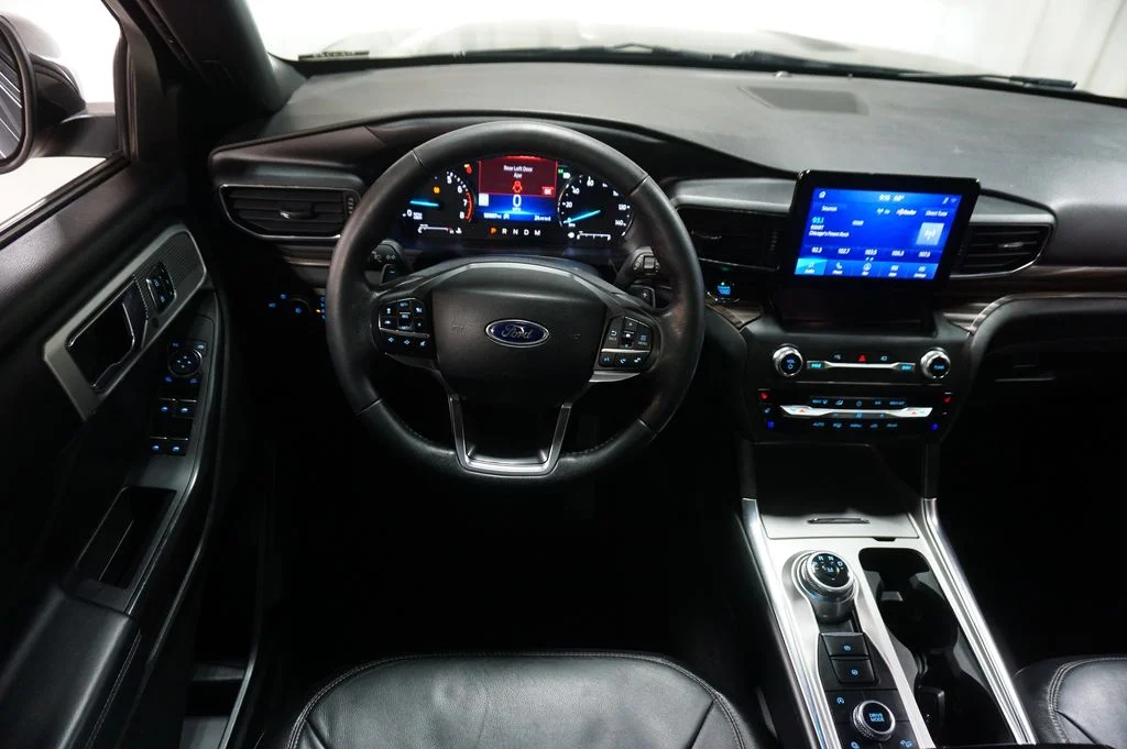 Used 2020 Magnetic Ford Limited image 29