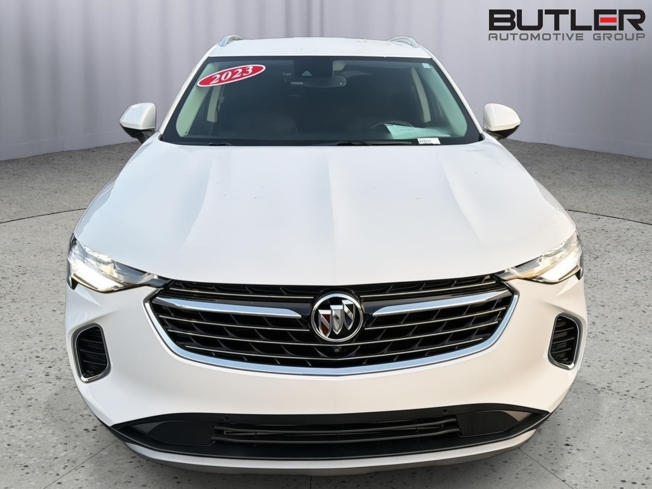 Used 2023 Summit White Buick Essence image 9