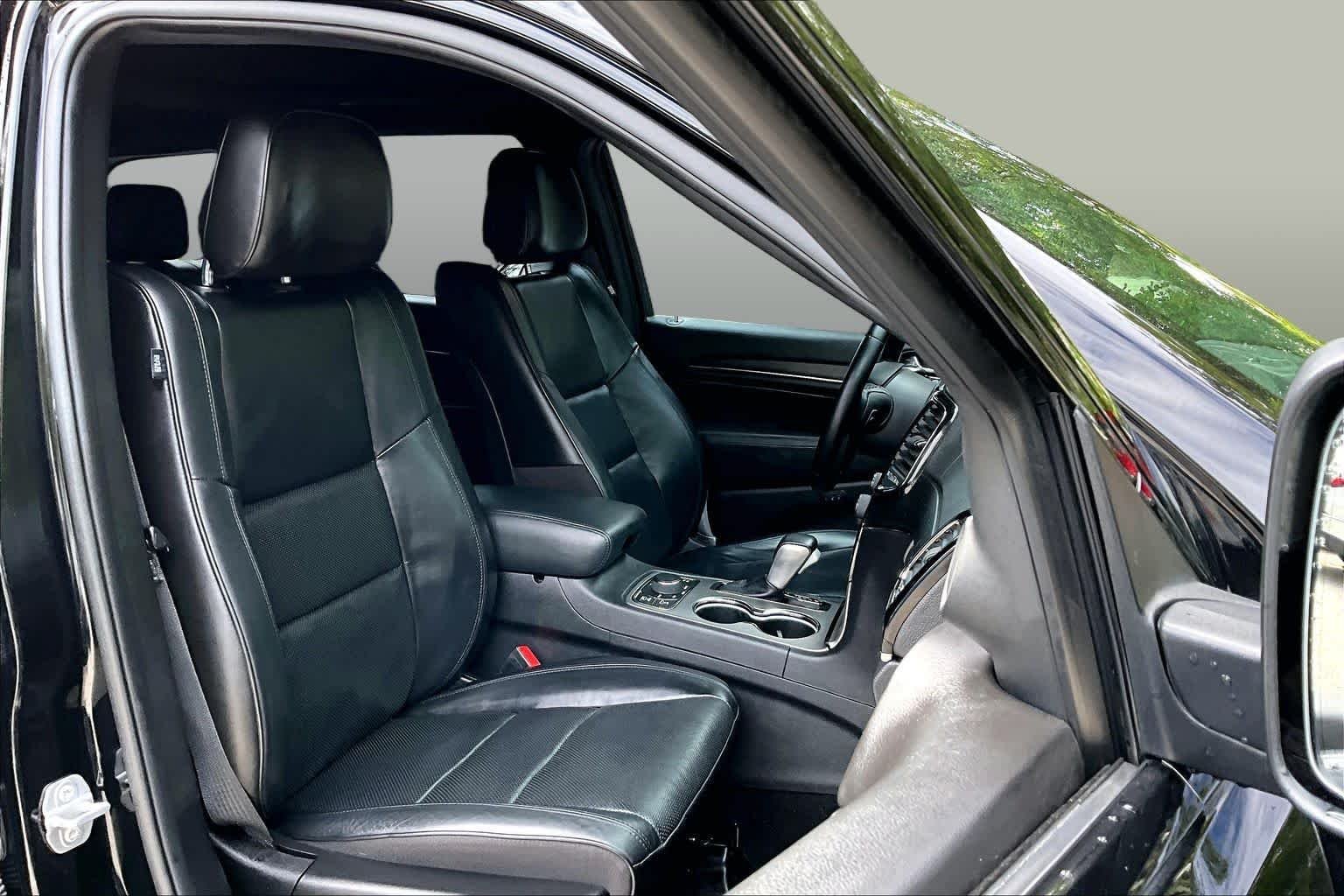 Used 2021 Diamond Black Crystal Pearlcoat Jeep High Altitude image 9