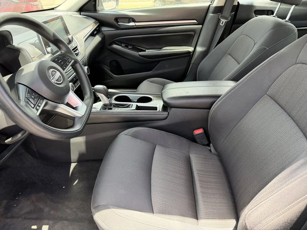 2023 Nissan Altima SV - Photo 11
