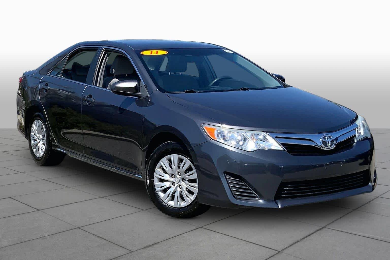 Used 2014 Toyota Camry LE with VIN 4T1BF1FK1EU462455 for sale in Rockville Centre, NY