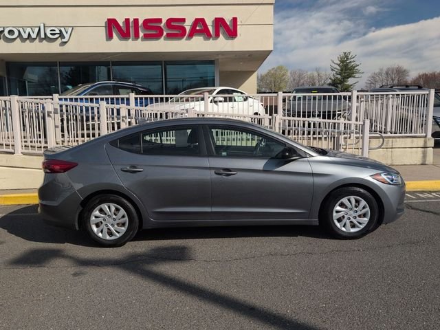 Used 2018 Hyundai Elantra SE with VIN 5NPD74LF5JH398489 for sale in Bristol, CT