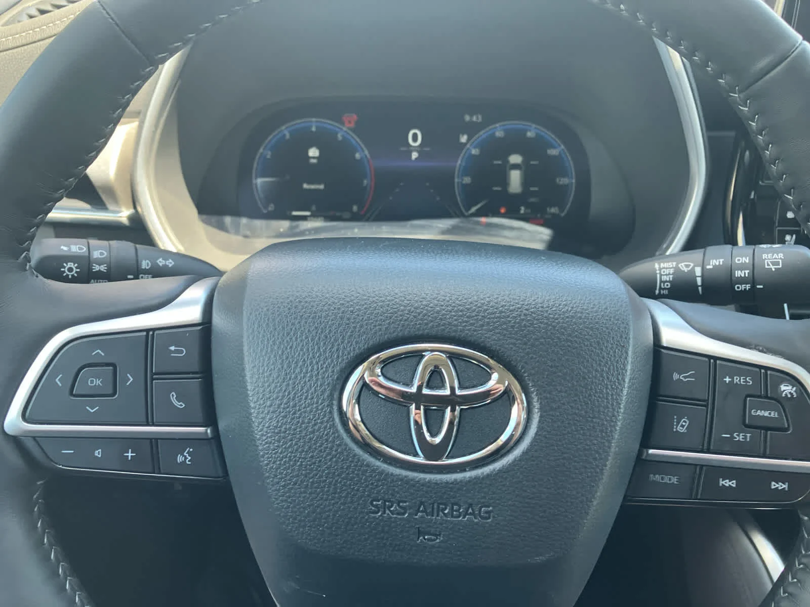 Certified Used 2025 Heavy Metal Toyota Limited image 18