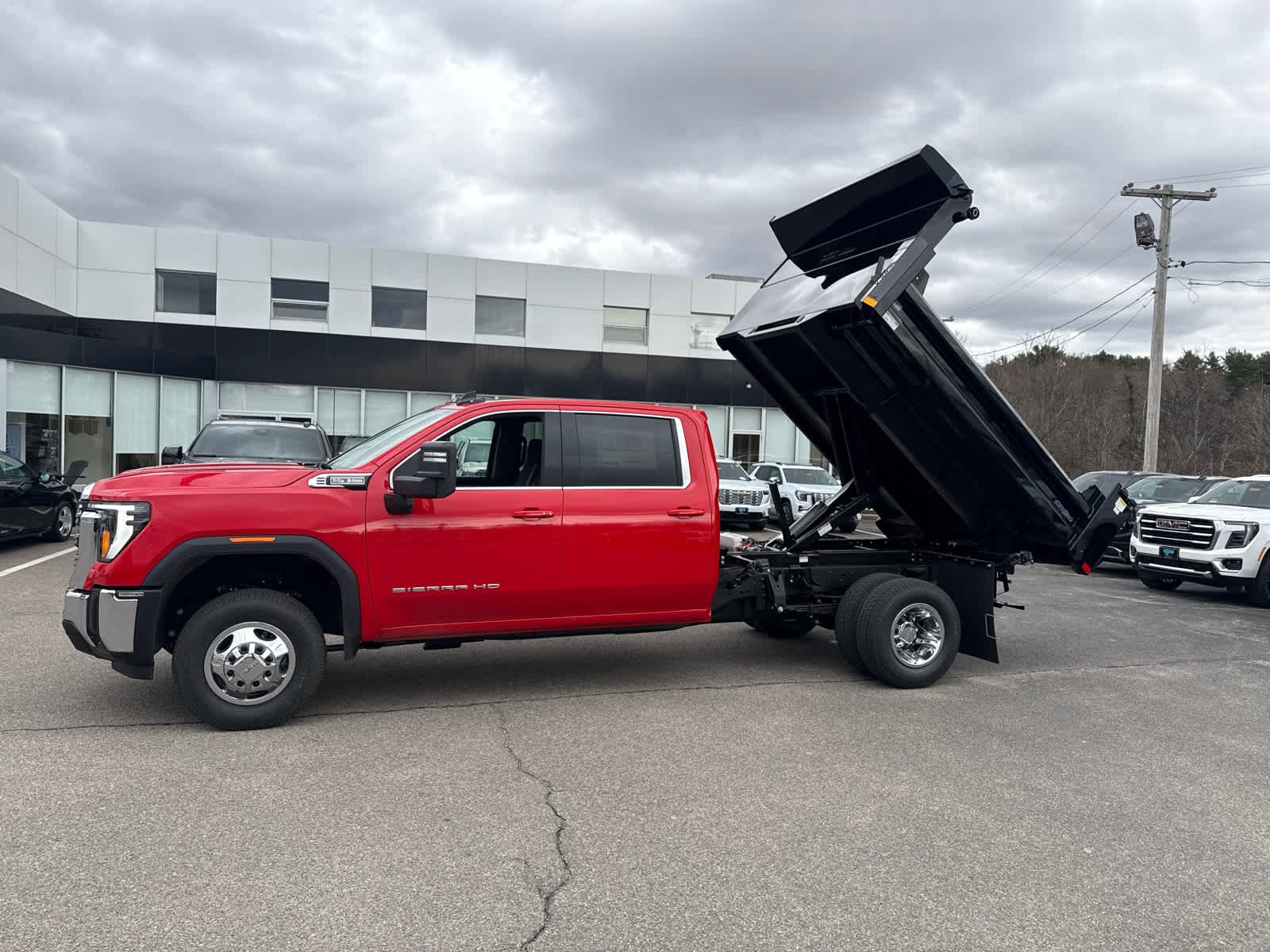 2026 GMC Sierra 3500HD SLE - Photo 9