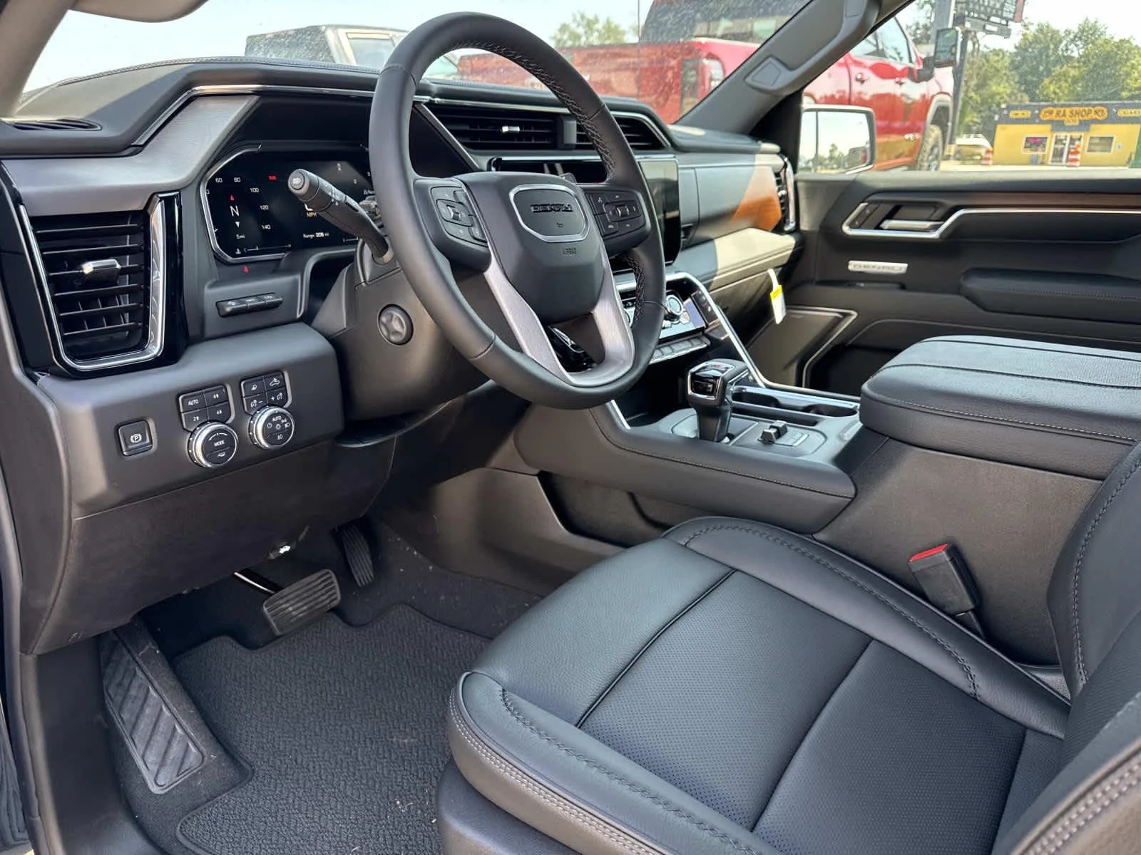 2026 GMC Sierra 1500 Denali - Photo 10