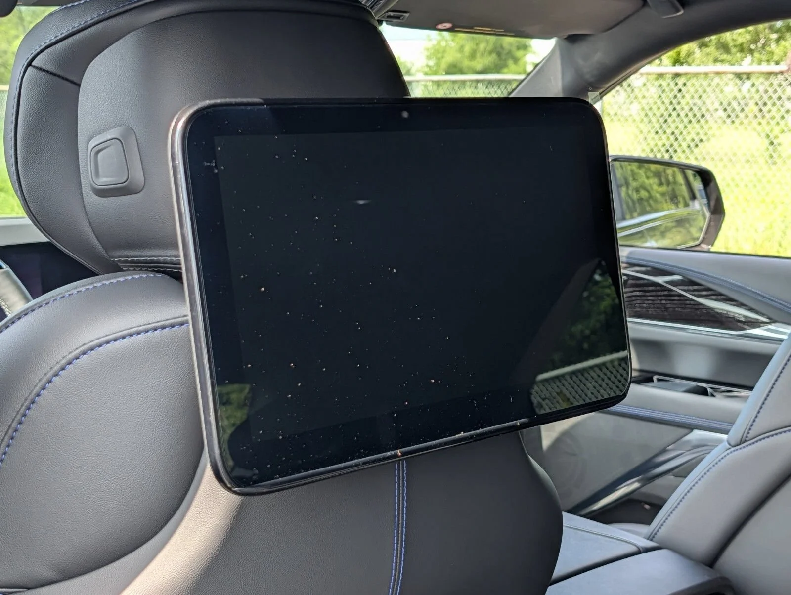 2026 Cadillac Escalade IQ Sport - Photo 18
