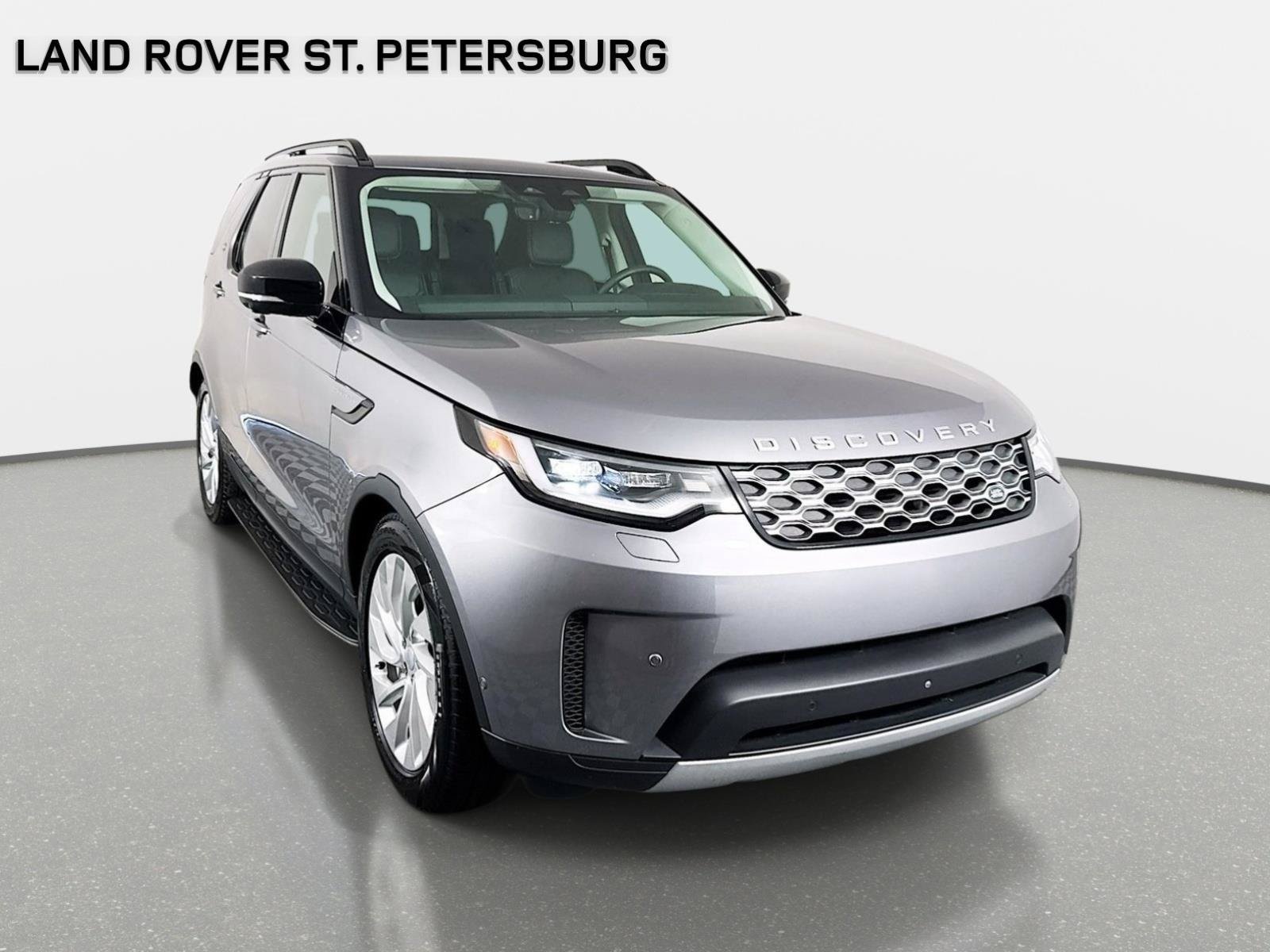Used 2024 Gray Land Rover S image 1