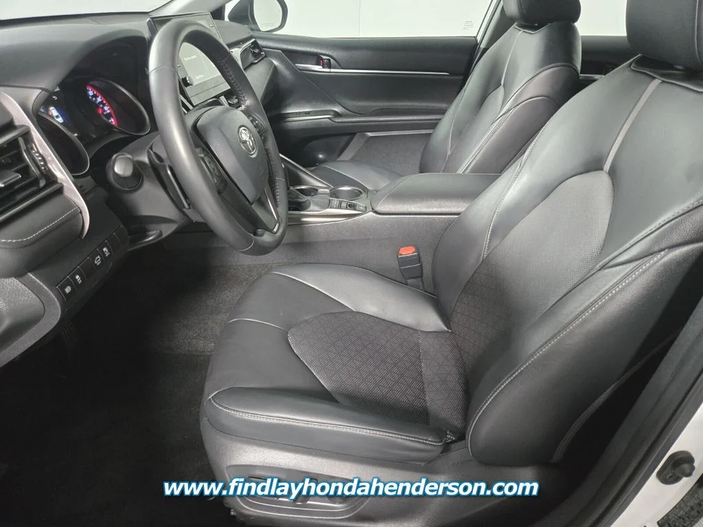 Used 2022 Pearl Toyota XSE image 14