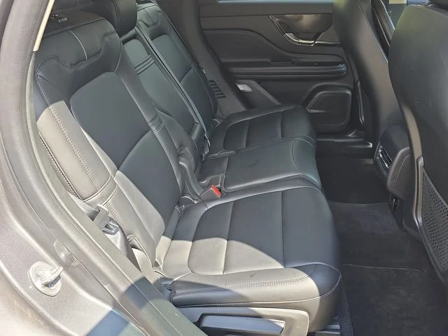 Used 2023 Gray Lincoln Standard image 37