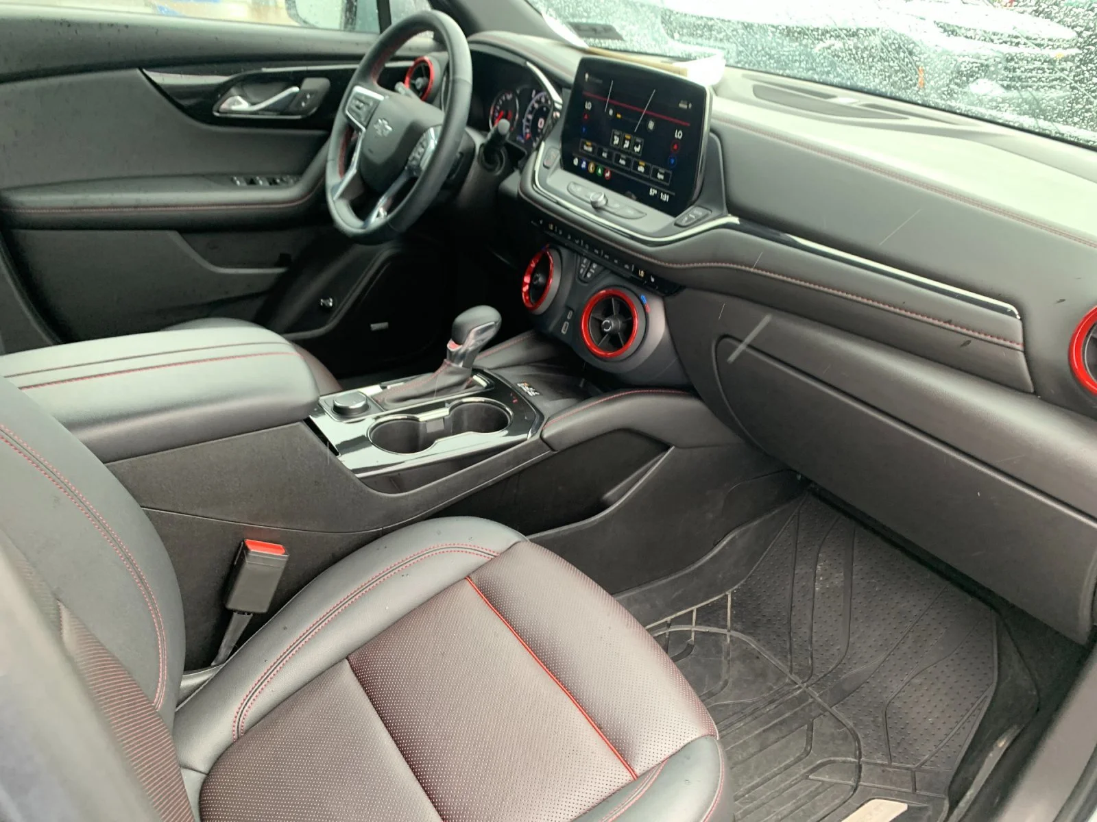 Used 2025 Sterling Gray Metallic Chevrolet RS image 17
