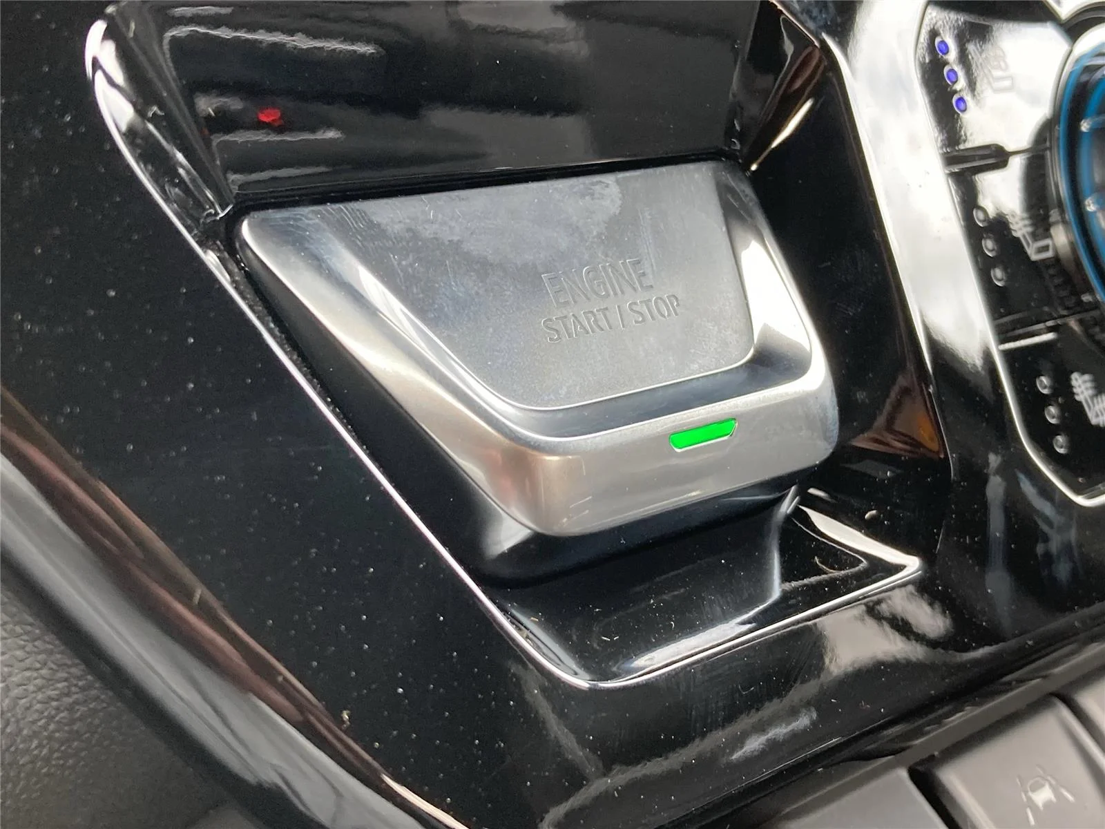 New 2026 Summit White GMC AT4X image 27