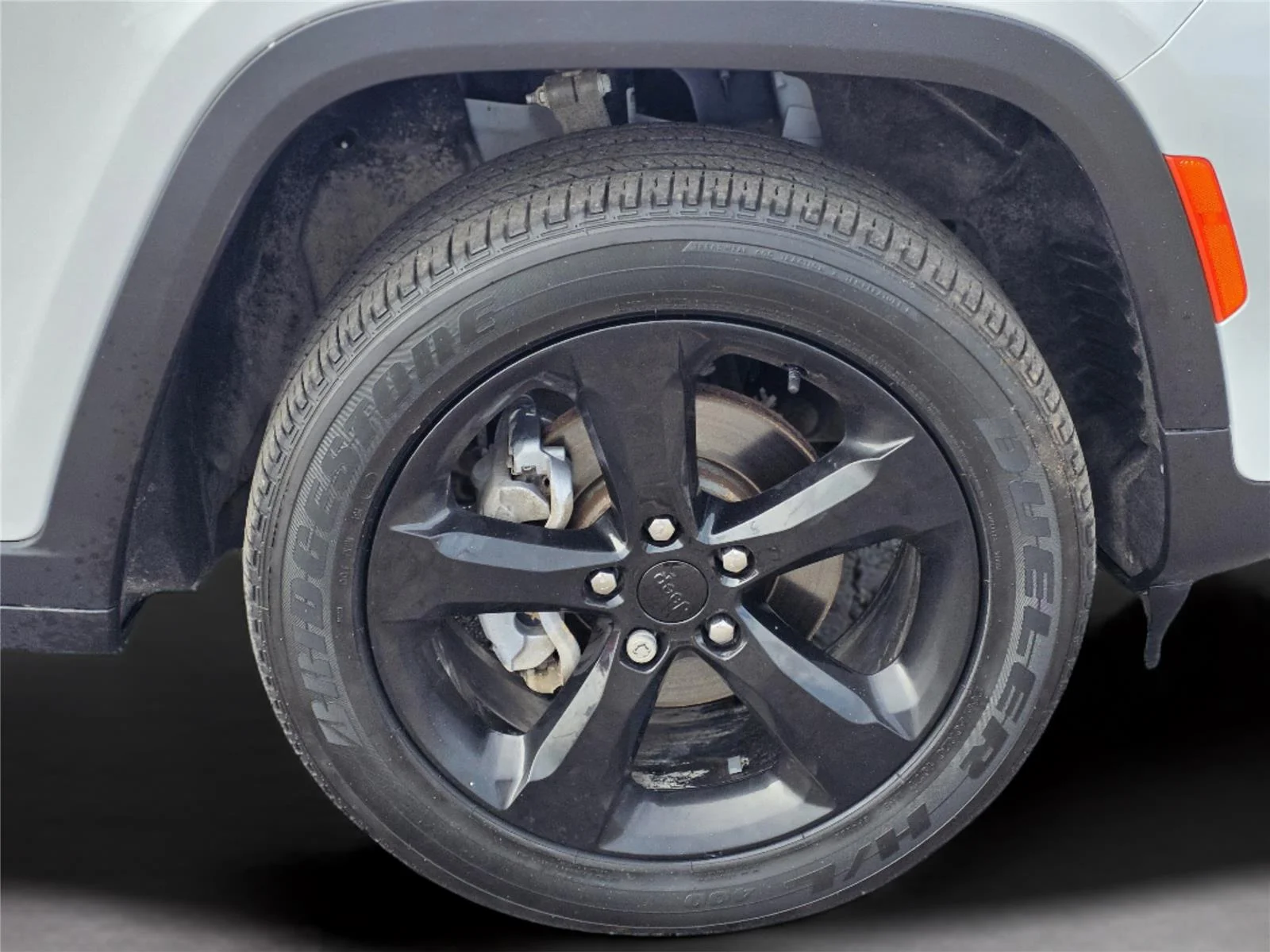 Used 2023 Bright White Clearcoat Jeep Altitude image 30