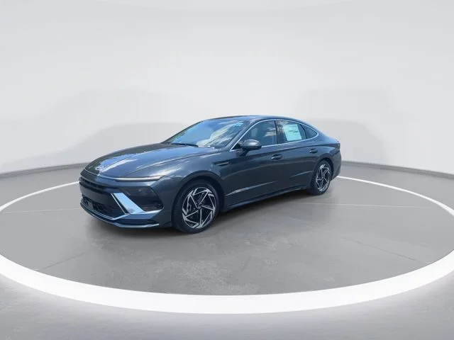 Used 2026 Gray Hyundai SEL Sport image 4