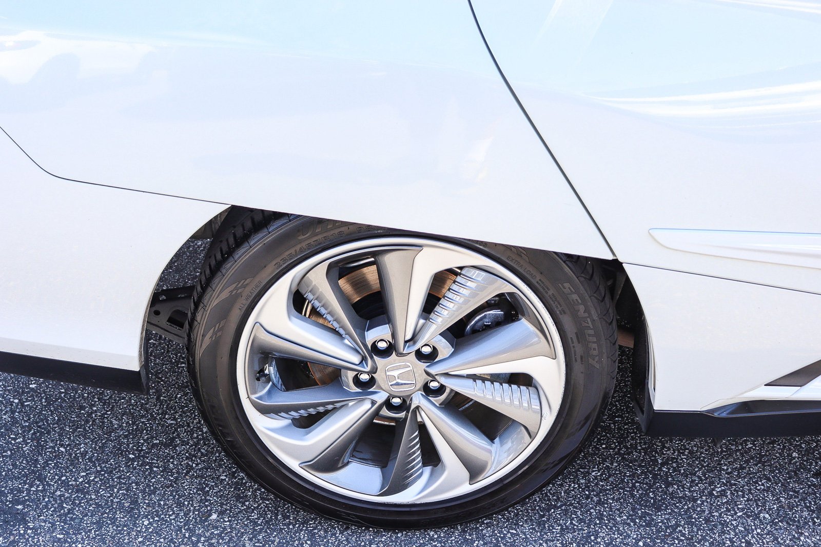 Used 2019 Platinum White Honda Base image 8