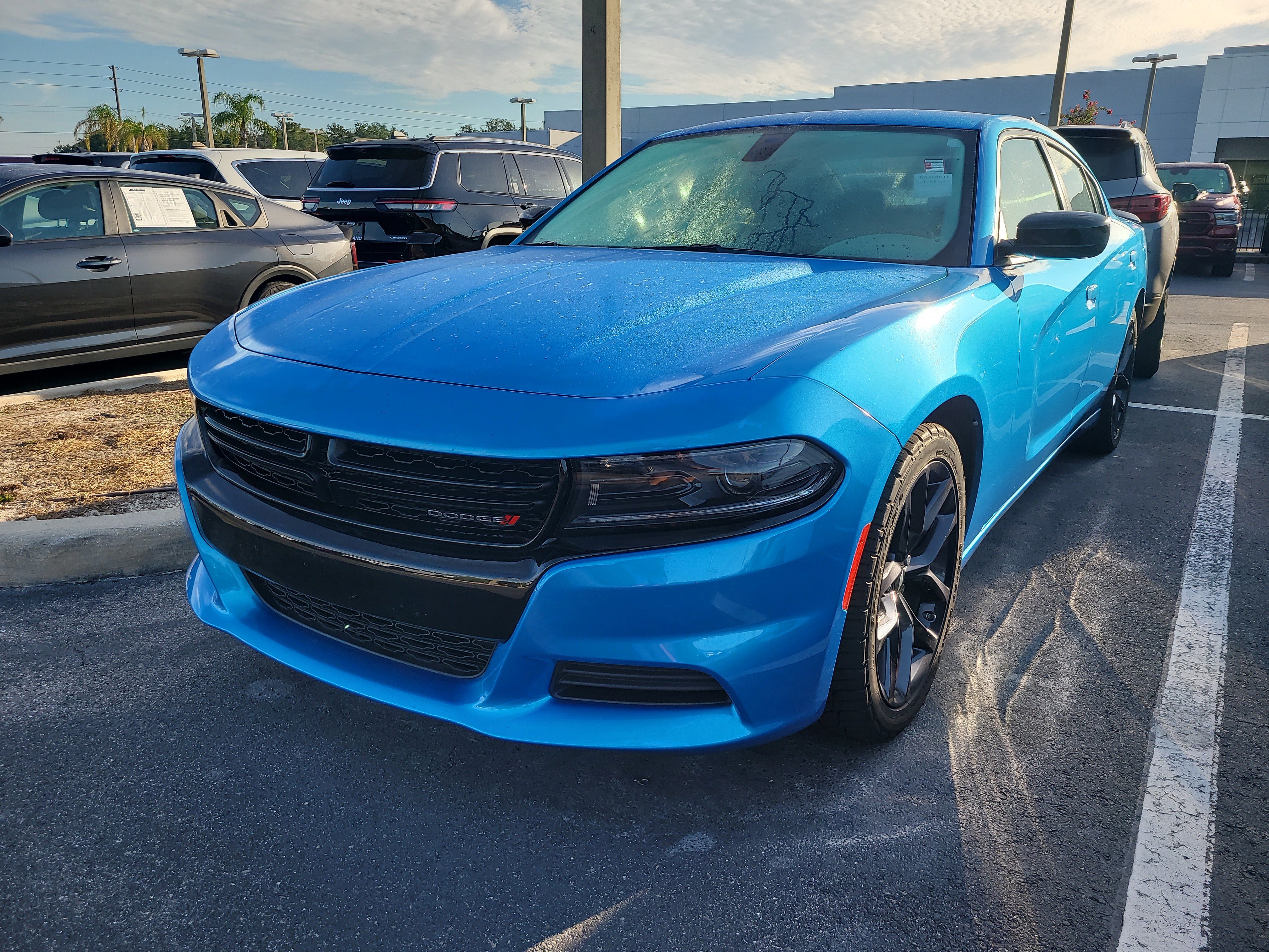 Used 2023 B5 Blue Pearlcoat Dodge SXT image 3