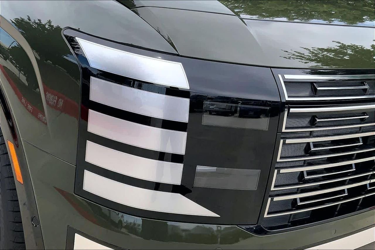 New 2026 Titan Charcoal Pearl Hyundai Limited image 13