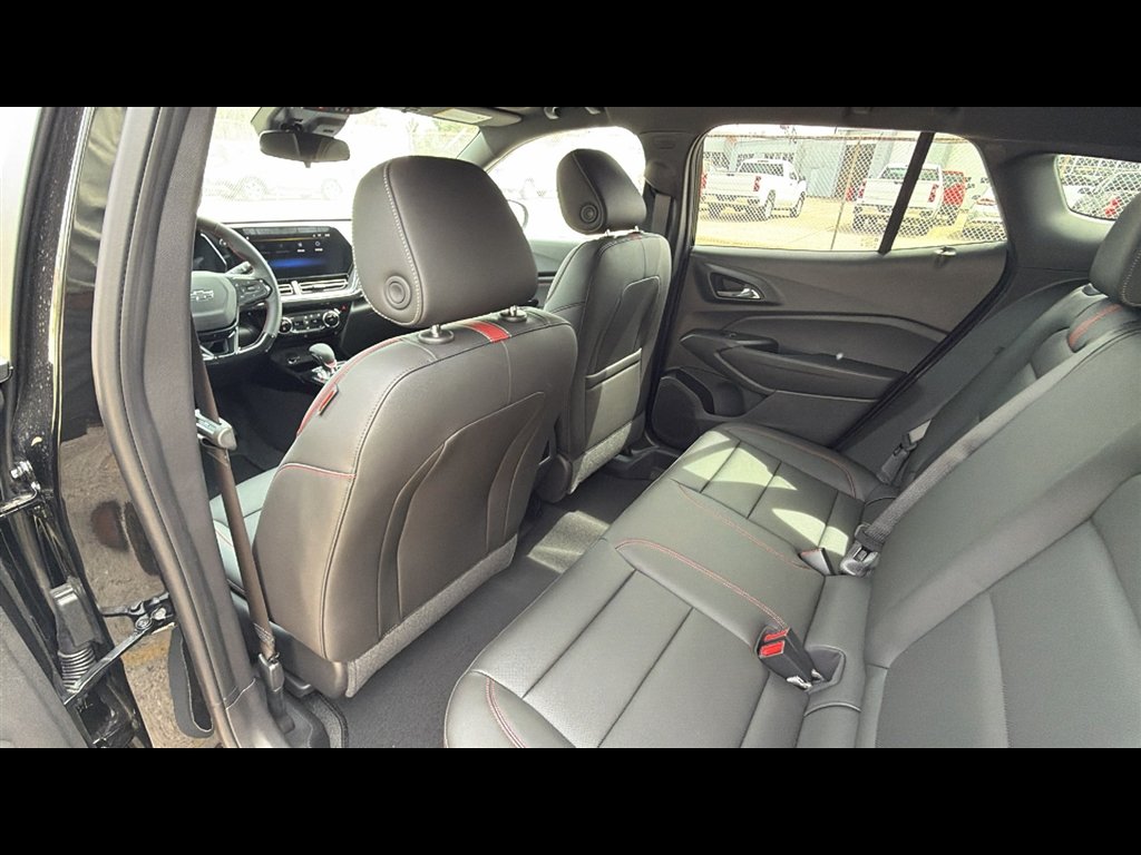 New 2026 Mosaic Black Metallic Chevrolet 2RS image 25