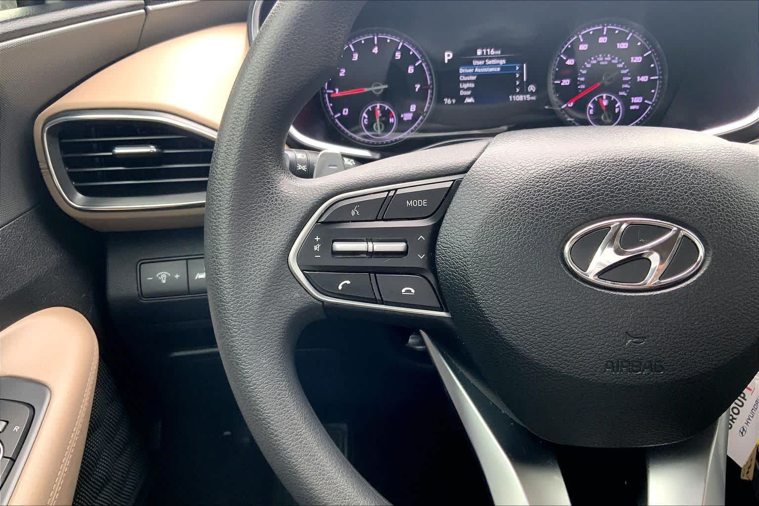 Used 2022 Quartz White Hyundai SE image 24