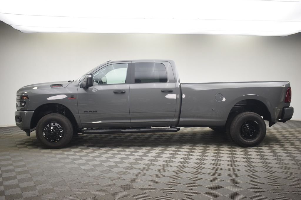 New 2026 Ceramic Gray Clear-Coat Exterior Paint RAM Big Horn image 13