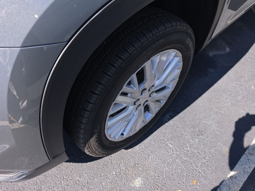 Used 2024 Silver GMC Elevation image 8