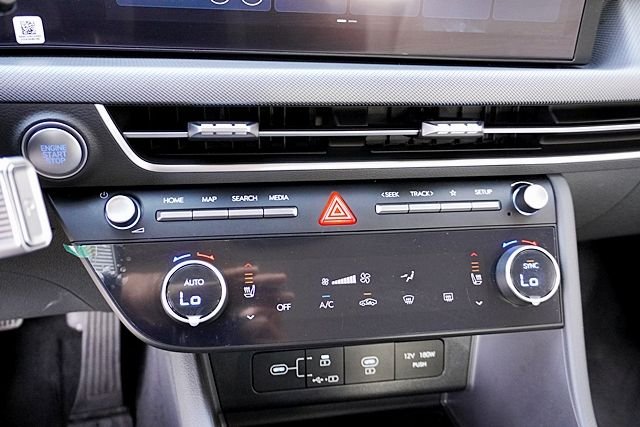 Used 2024 Silver Hyundai SEL image 25