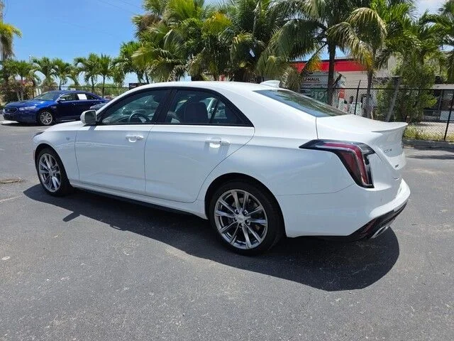 Used 2022 White Cadillac Sport image 4