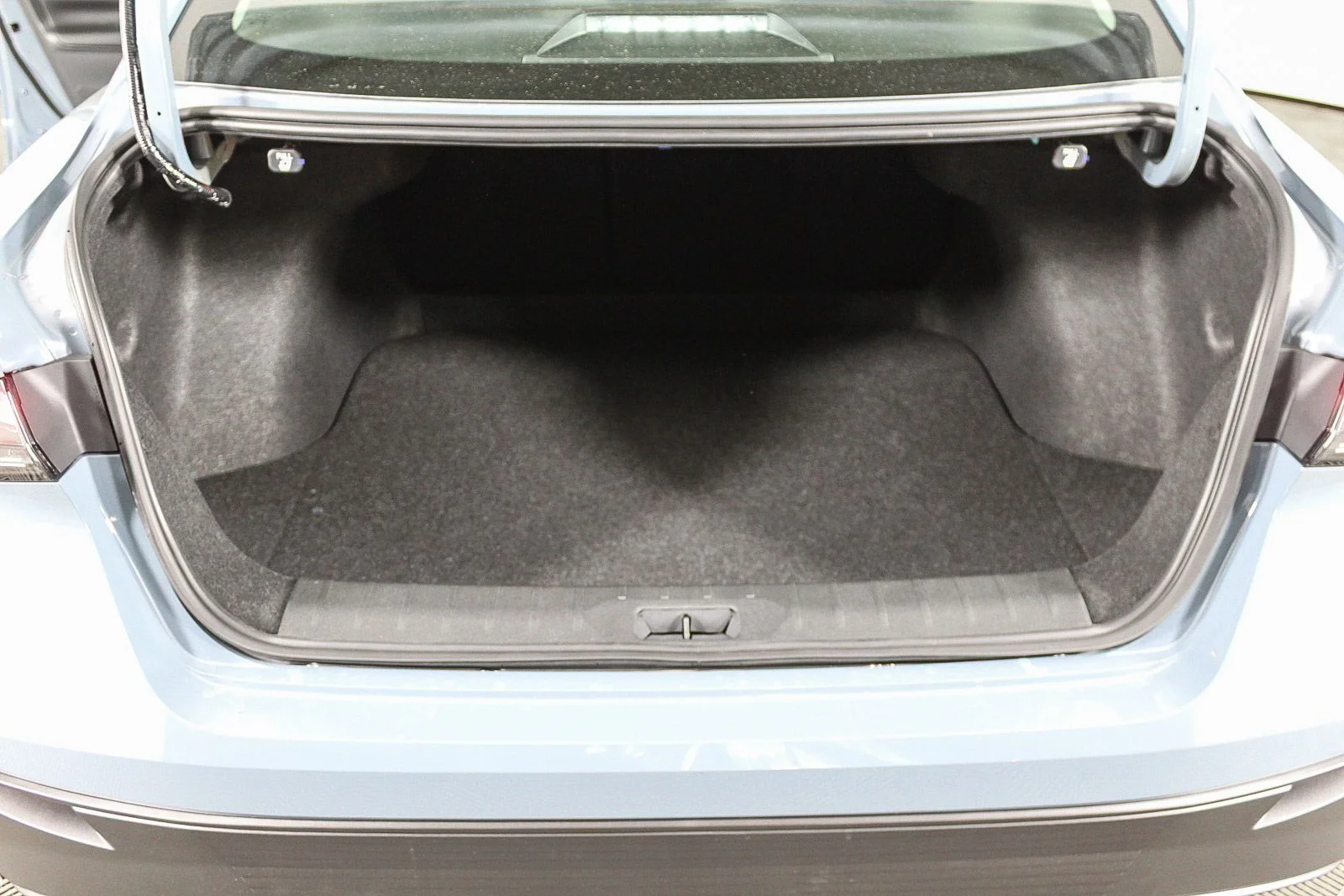 New 2026 Atlantic Gray Metallic Nissan SV image 13